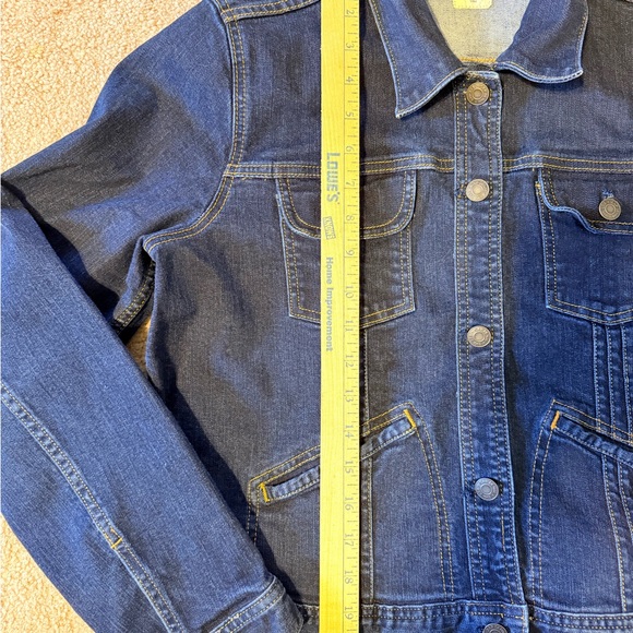 GAP Jean Jacket - Picture 4 of 6